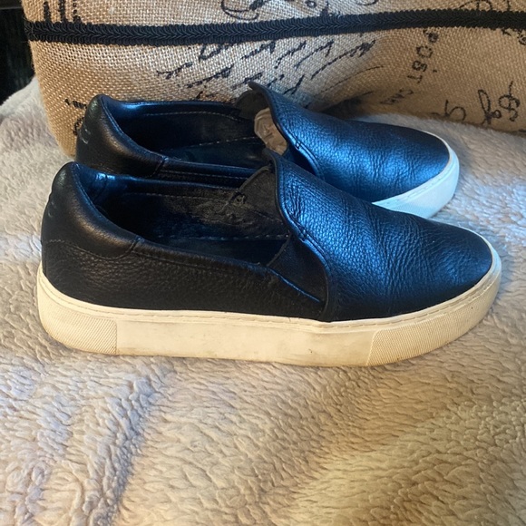 Ugg slip on slides - Picture 5 of 6